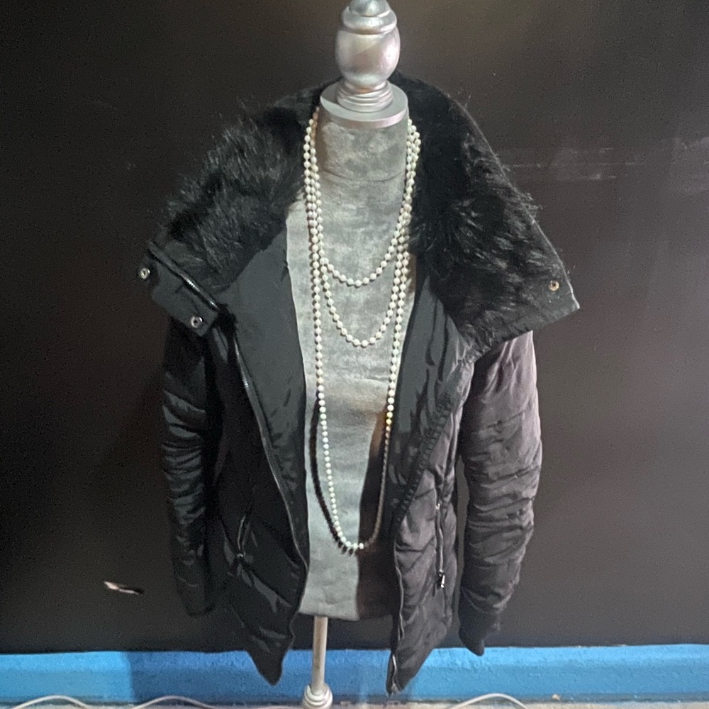 New York & Co blk coat w/ fur